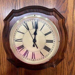 Verichron Wood Quartz Wall Clock